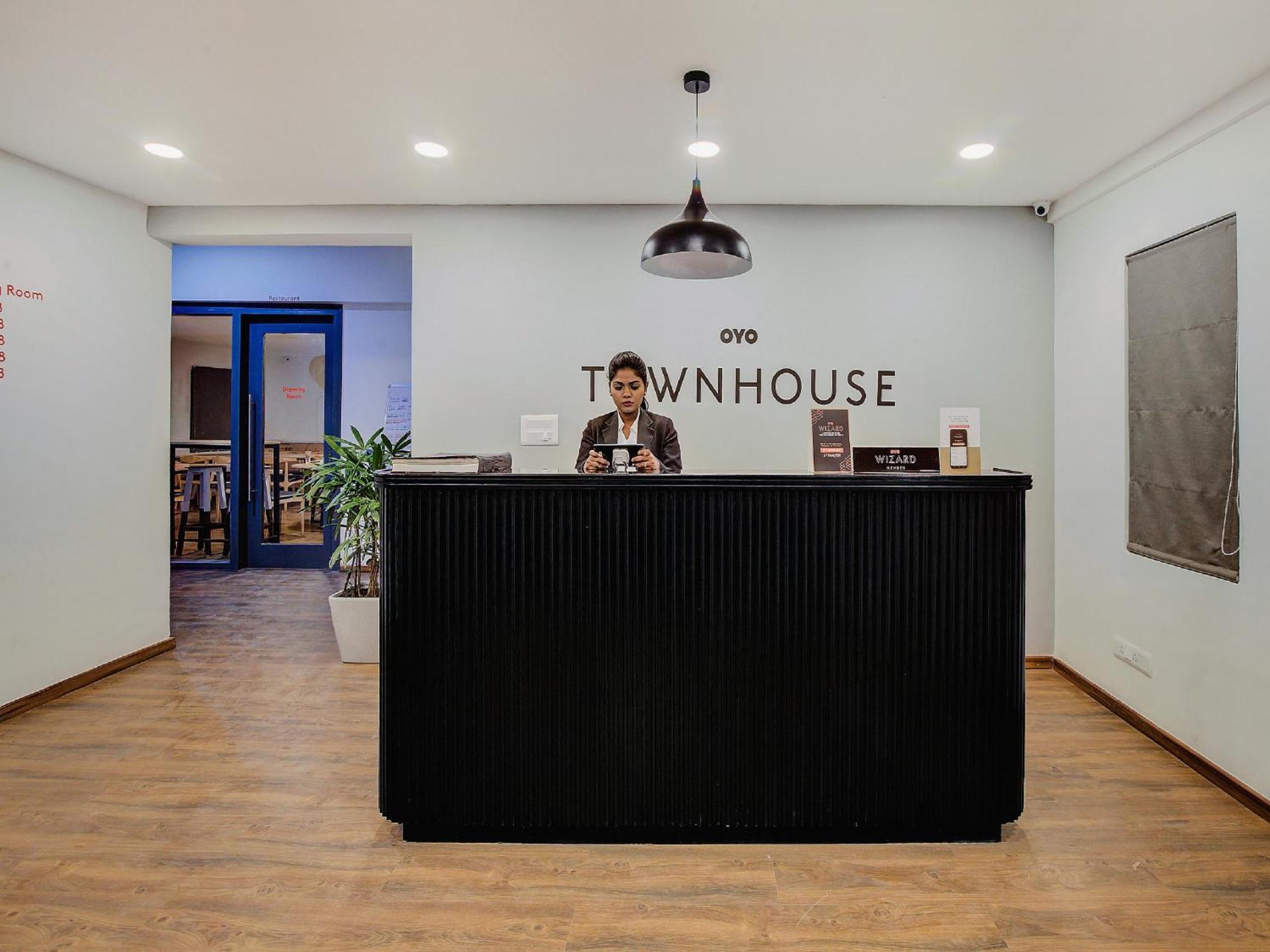 Townhouse Mumfordganj - High Court Prayagraj Hotell Exteriör bild