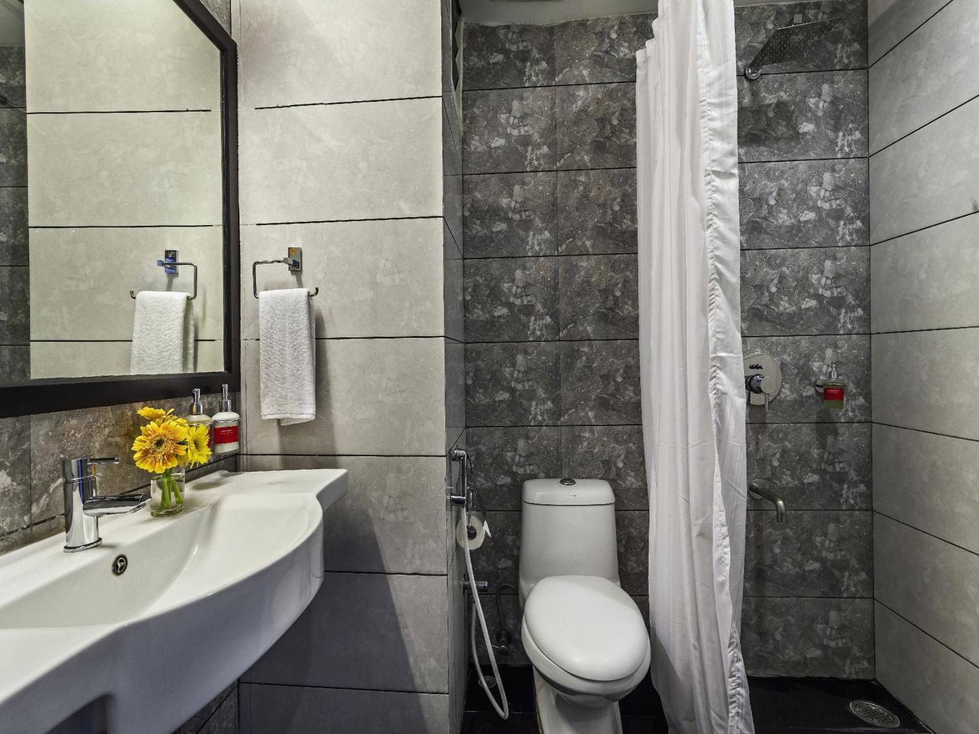 Townhouse Mumfordganj - High Court Prayagraj Hotell Exteriör bild